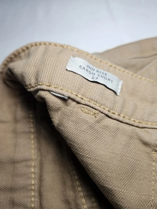 PacSun Custom Embellished Cargo Shorts Size 27 Mid Rise Khaki Tan Floral Heart - Picture 6 of 8